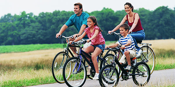 family_bike_ride